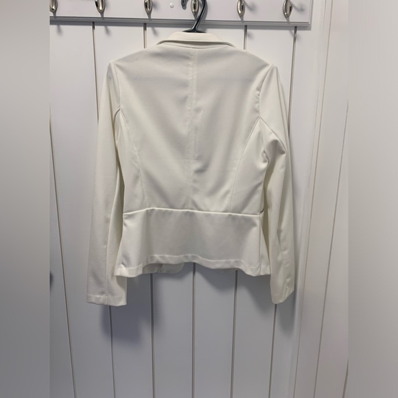 Elegant White Women's Blazer - Picture 7 of 7